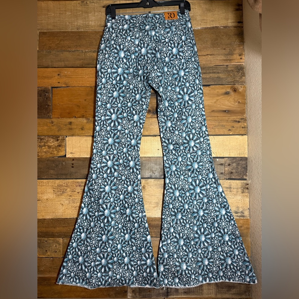 RANCH DRESS'N WOMEN'S SQUASH BLOSSOM PRINT SUPER FLARE JEANS size‎ 4 - Picture 2 of 6